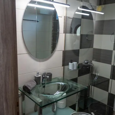 TSABAS BEACH SIDE APARTMENTS ΤΣΑΜΠΑΣ Παραλιακά διαμερίσματα 3