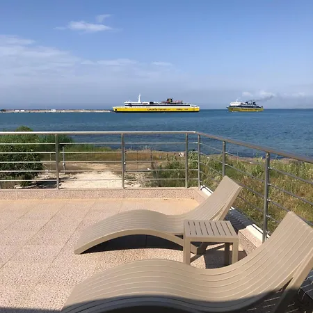 TSABAS BEACH SIDE APARTMENTS ΤΣΑΜΠΑΣ Παραλιακά διαμερίσματα 3